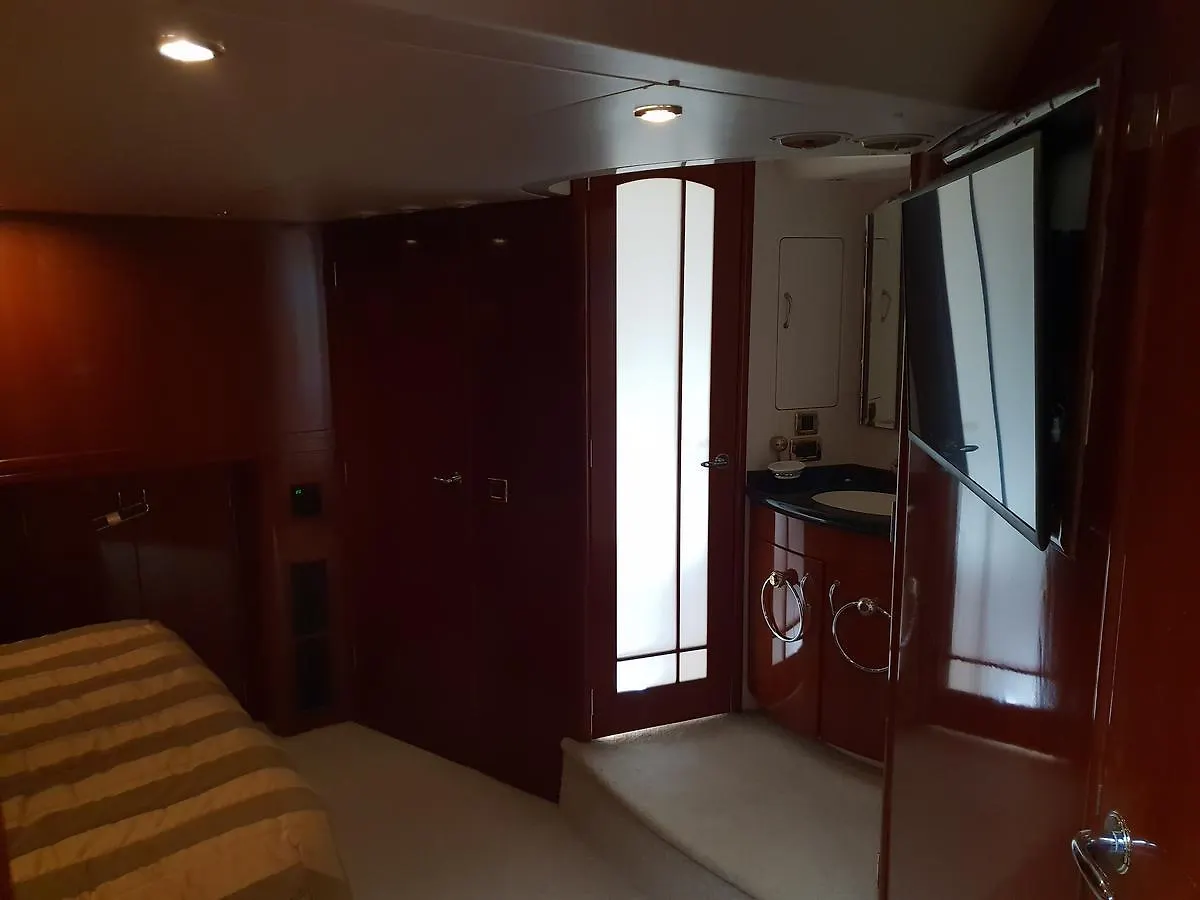 Xclusive 22M Air Conditioned 3-Luxury Bdr Lovely Yacht Hotel Eilat Botel